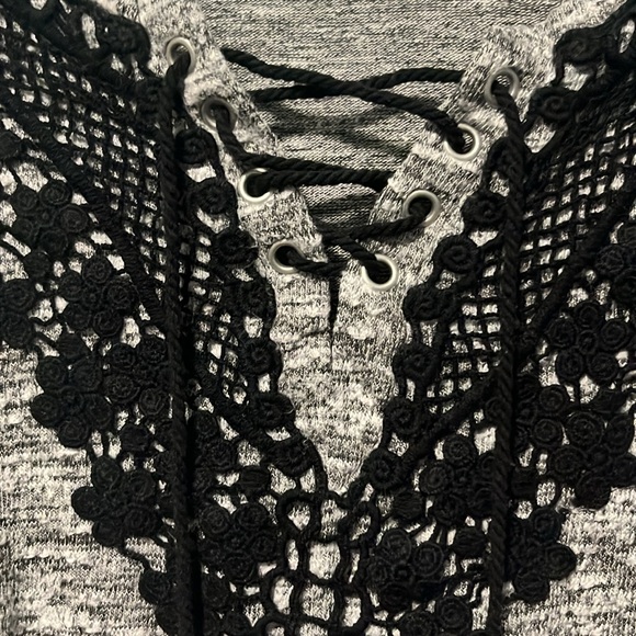 Long sleeve tee - Picture 2 of 4